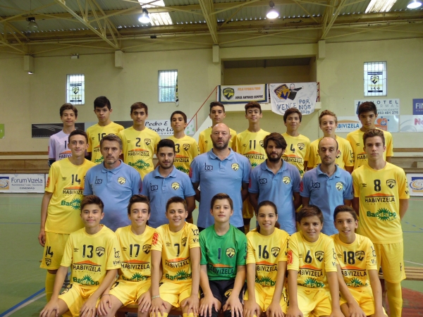 Iniciados focados na Taça
