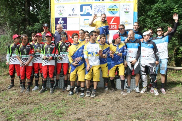 DJA vence em Equipas