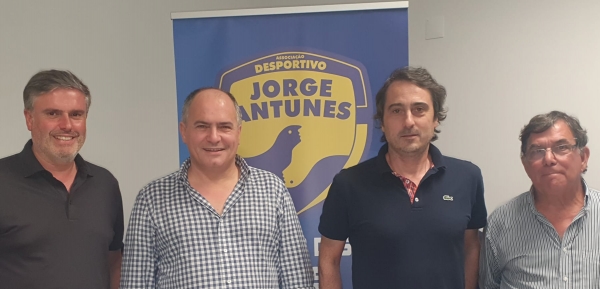 Carlos Leite assume comando técnico da equipa sénior masculina do DJA