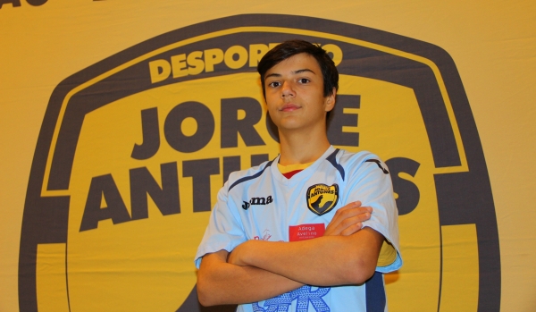 Empate importante contra o 2.º classificado