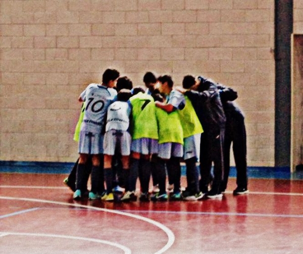Iniciados voltam às vitórias