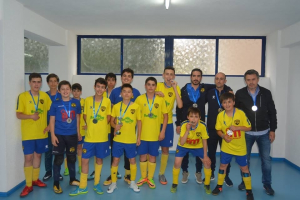 Iniciados conquistaram o 3º lugar